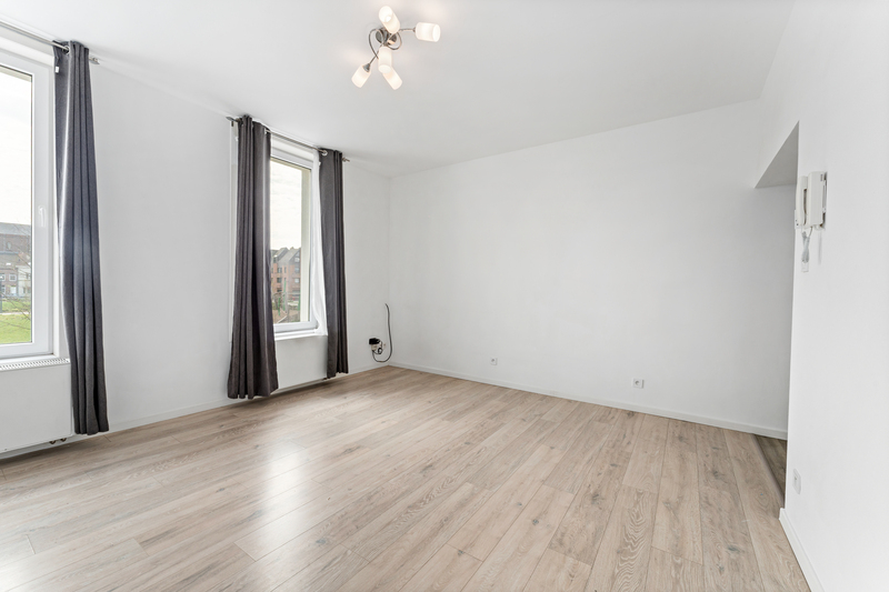 Roeselare- ruime bel-etage met 3 slaapkamers op toplocatie - foto 3