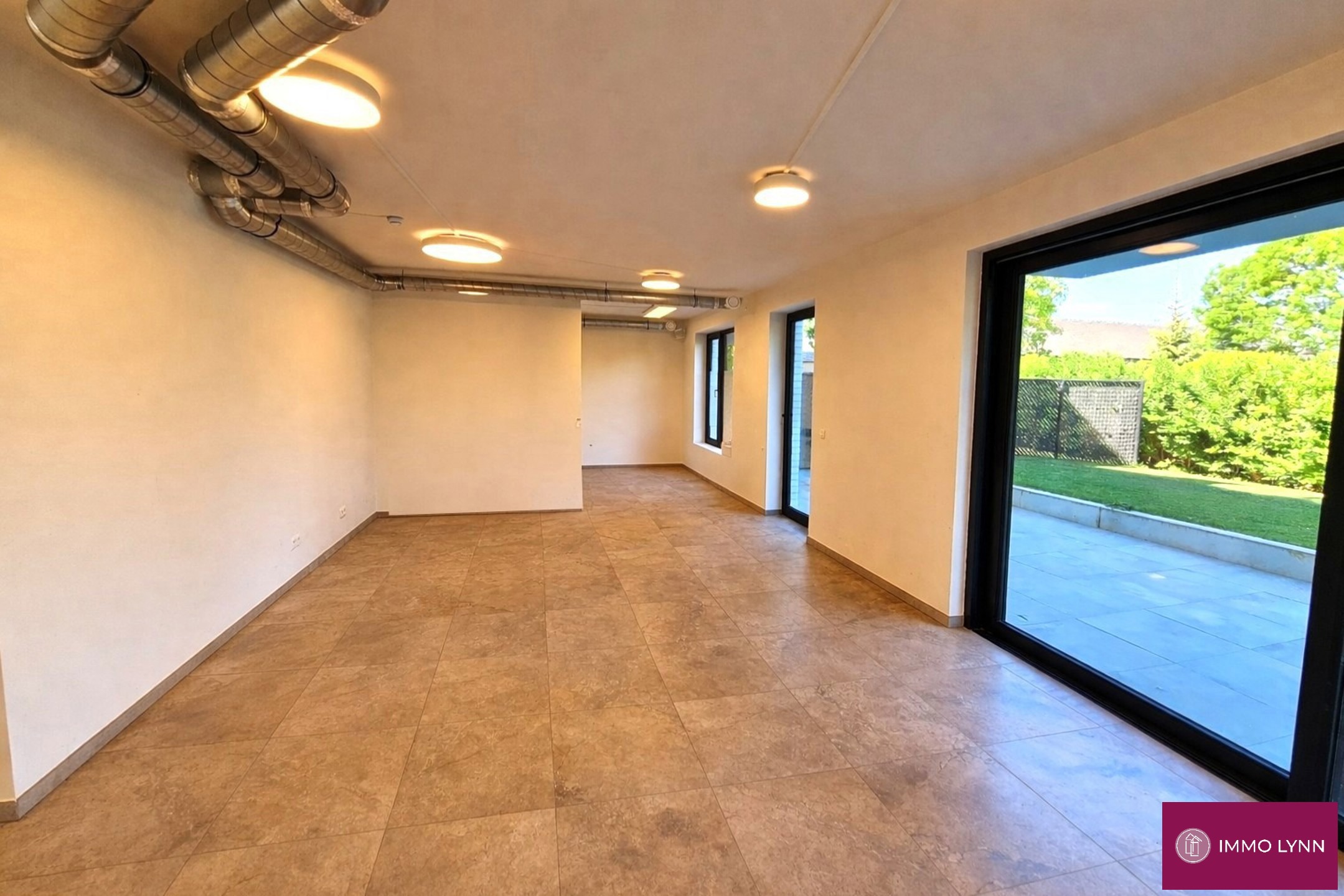 Commercieel gelijkvloers van 102m², in centrum Kampenhout! - foto 2