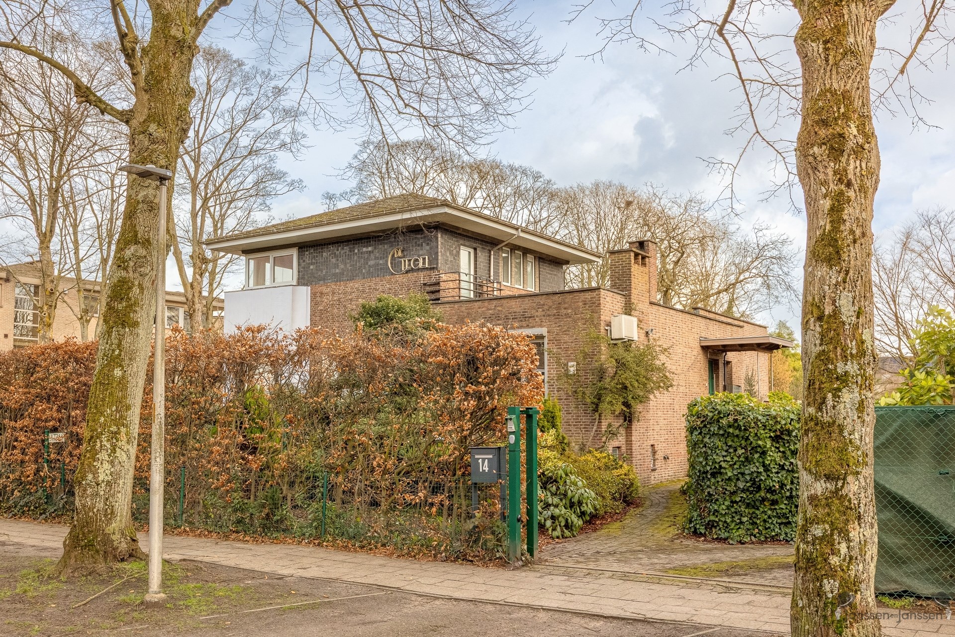semi-detached house - photo 1