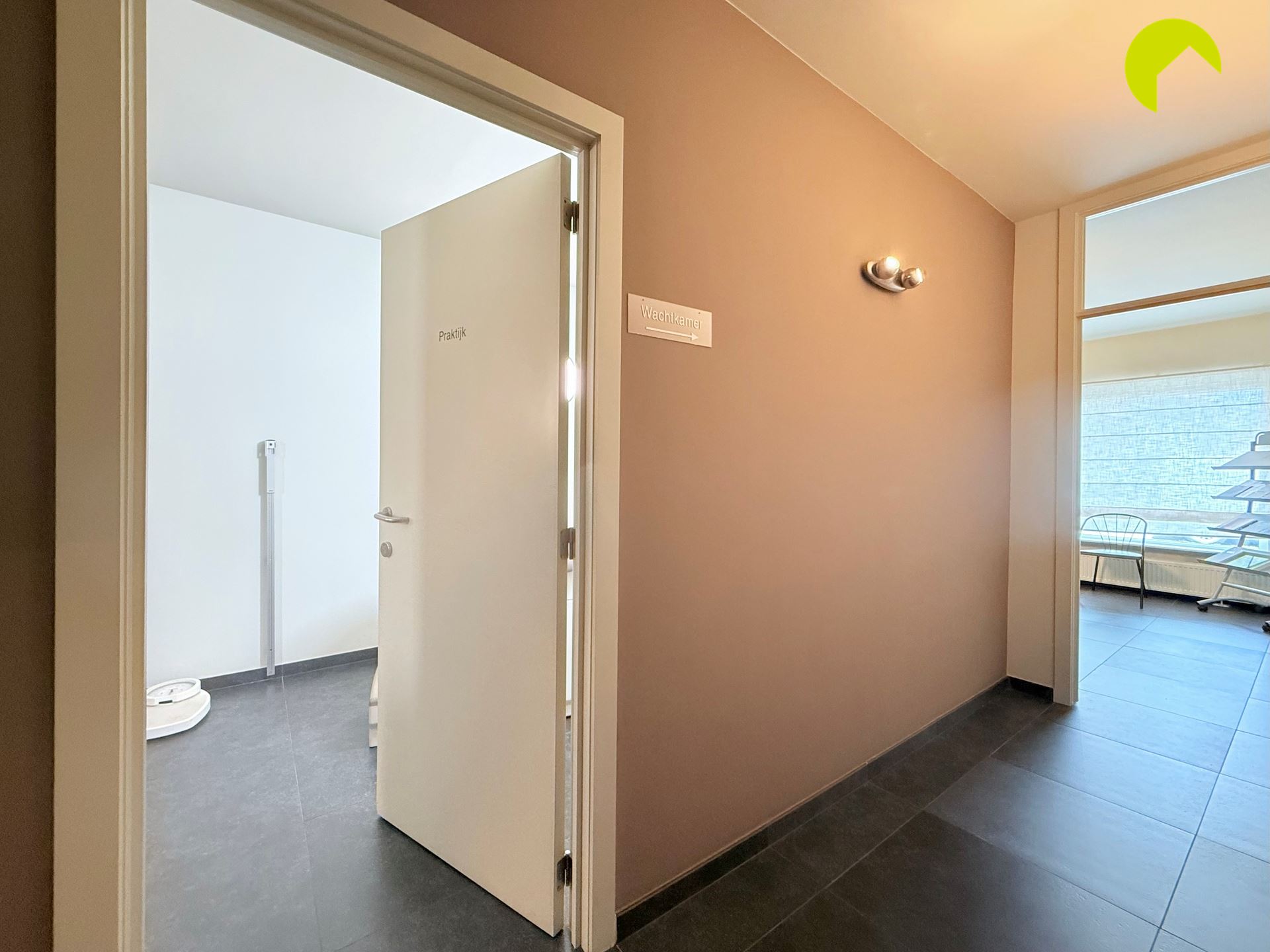 Praktijkruimte / kantoor met tuintje-koer - foto 4