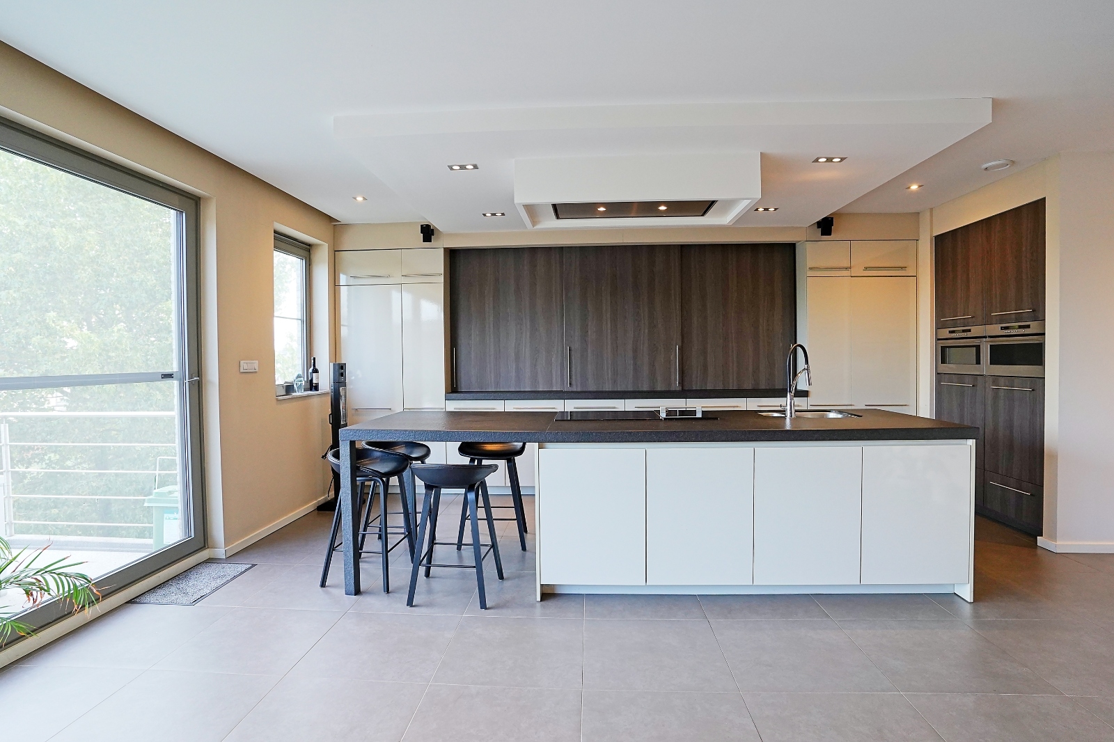 Prachtig appartement met 3 slaapkamers te Zwijndrecht - foto 3