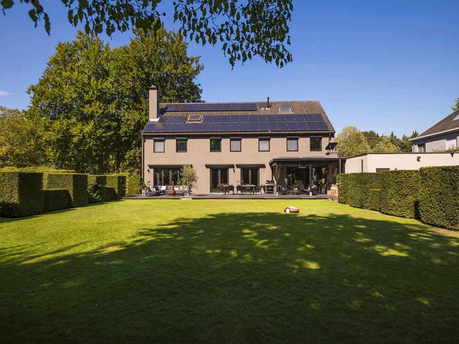Luxueuze villa met zwembad met tal van mogelijkheden - foto 4