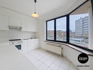 FOR RENT: Immo Store presents a BRIGHT 2-BEDROOM APARTMENT, quietly located on DOKTER SCHWEITZERPLEIN in Sint-Agatha-Berchem. Thanks to its...