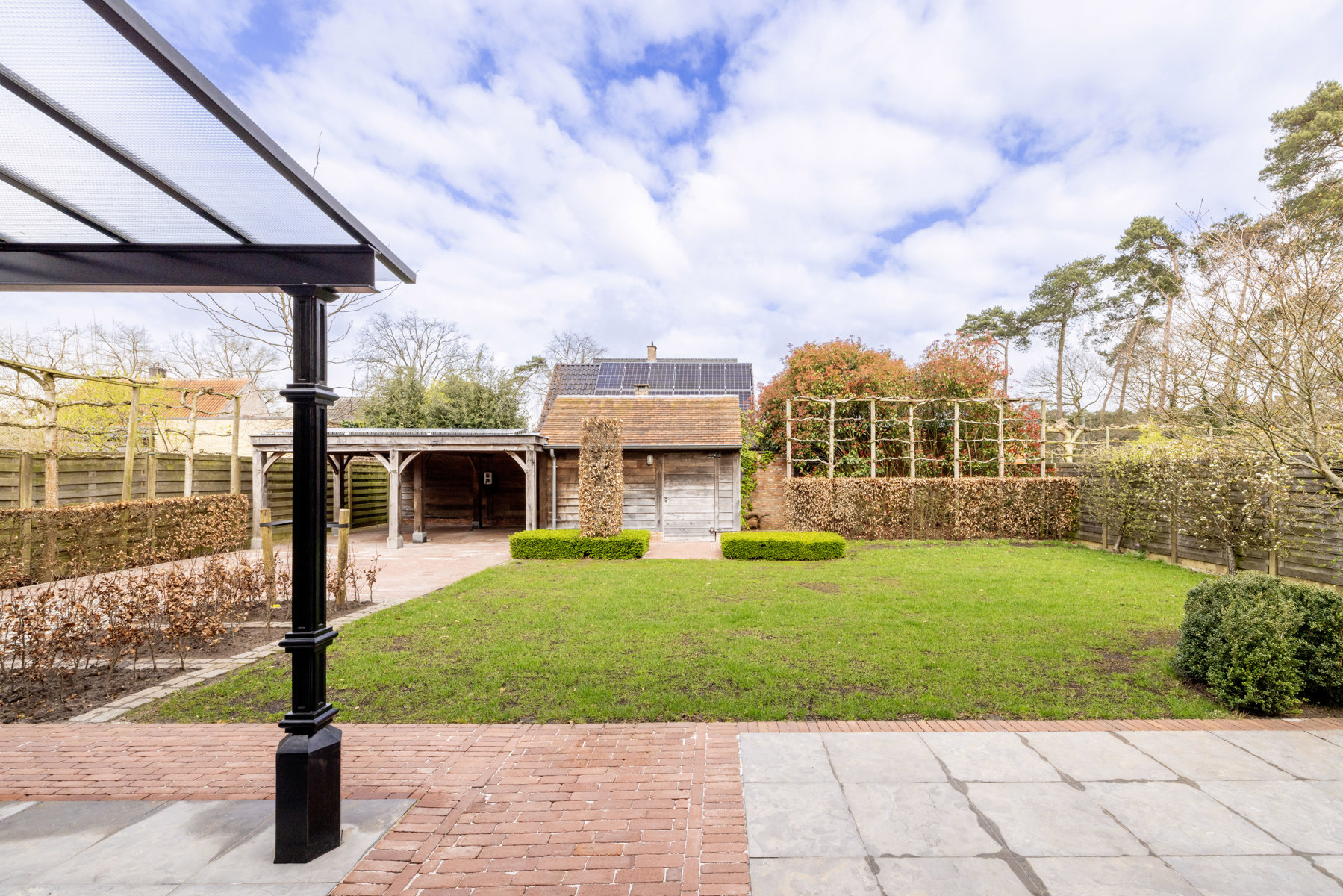 Manoir villa met 4slk en 2bdk op 571m² - foto 2