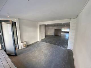 UCCLE - Chée Alsemberg - Dans une belle maison de maître réparties sur 3 étages et située sur les hauteurs de la commune d'Uccle, à 2 pas de...