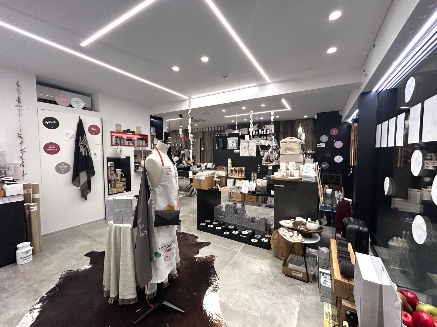 Ruim handelspand op commerciële topligging te Tielt! - foto 4