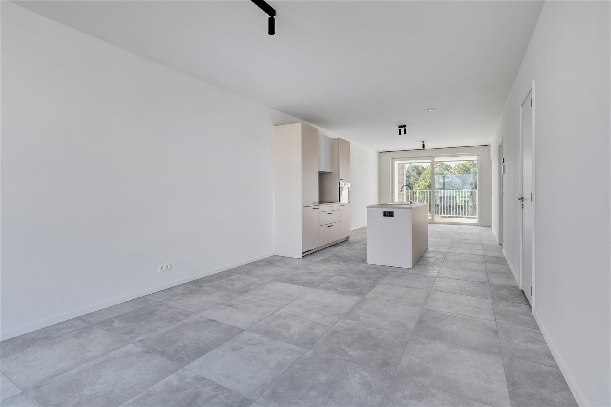 CENTRAAL GELEGEN PENTHOUSE MET 2 SLKS + TERRAS  - foto 5