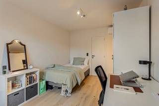 **ACADEMIEJAAR 2026-2027 - ENKEL STUDENTEN/STUDENTS ONLY**We bieden u met veel plezier deze nieuwe lichtrijke bemeubelde entiteiten aan gelegen aan...