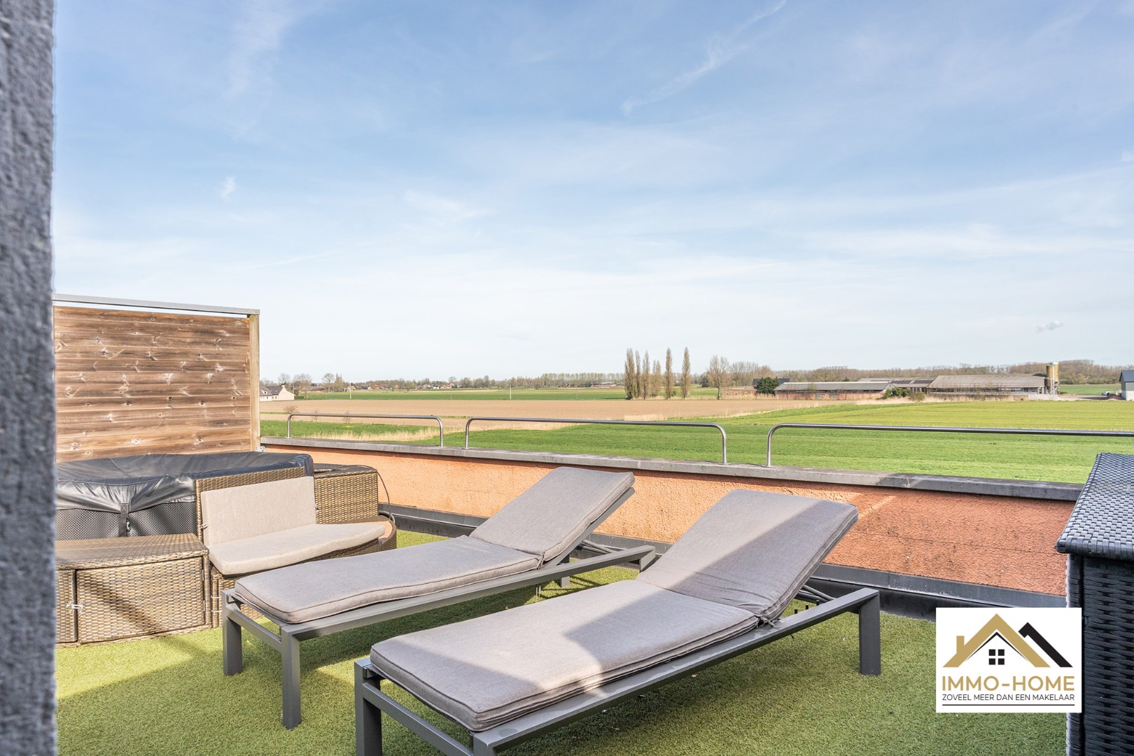 Ruime woning met prachtig uitzicht - foto 2