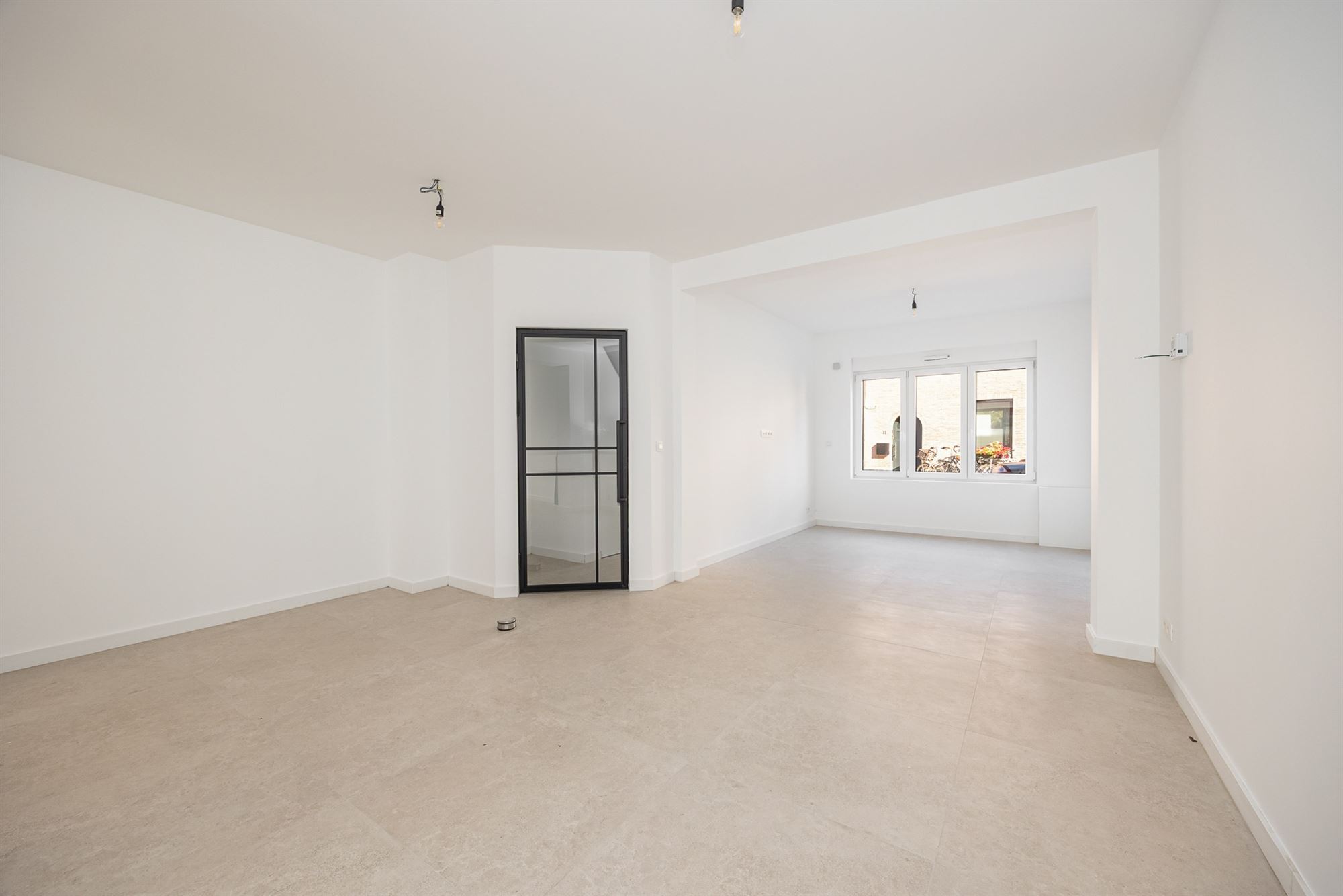 House - photo 2