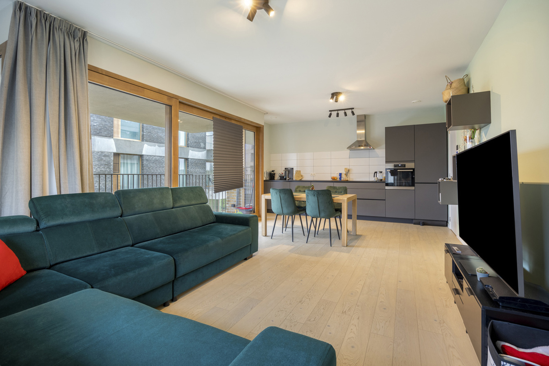 Apartment for sale in Antwerp with 2 bedrooms - photo 2