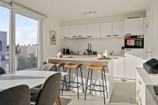 Maison nouvellement construite avec 3 chambres et 2 salles de bain à Alost. Cette propriété est située dans un cul-de-sac entièrement nouveau, dans...