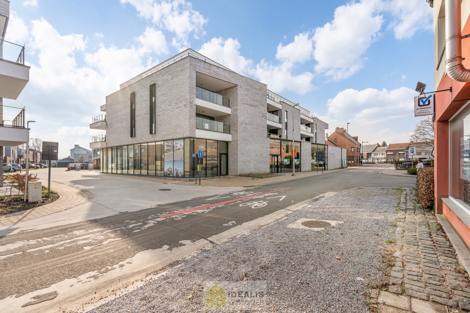 IDEALIS VASTGOED – RECENT EN PERFECT ONDERHOUDEN INSTAPKLAAR APPARTEMENT - foto 4