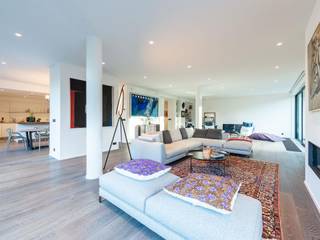 Dit lichte, smaakvol ingerichte penthouse met drie slaapkamers is ideaal gelegen op een steenworp afstand van het Terkamerenbos en biedt 225...