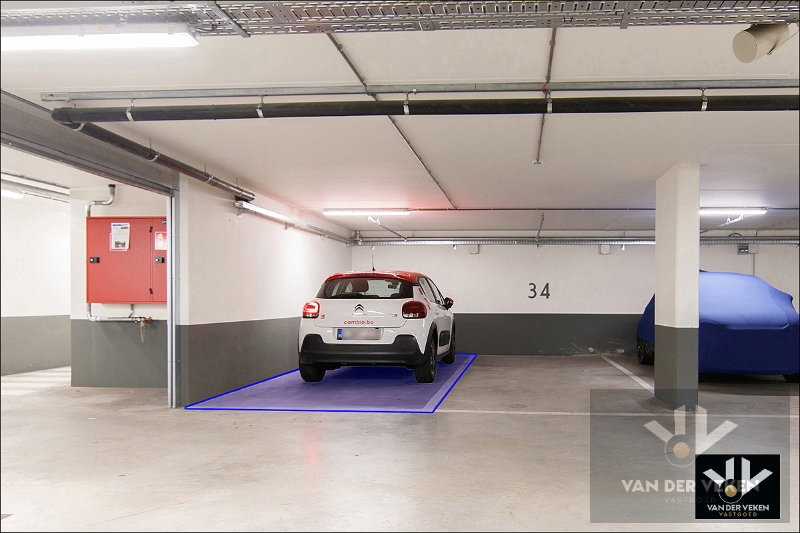 Autostaanplaats -2 P33 Ingang blok 3 onder blok 4 - foto 2