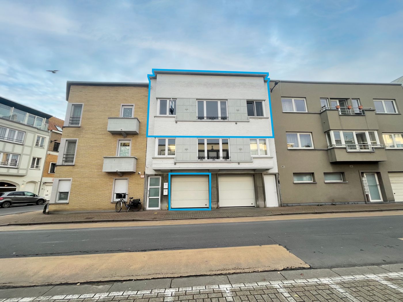Centraal gelegen 1-slaapkamer appartement met garage op de tweede verdieping (zonder lift) in Blankenberge - photo 1