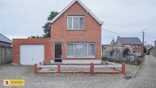 Welkom bij deze praktische woning in Herenthout, een ideale opstap voor starters of gezinnen op zoek naar een compacte, functionele woning met...