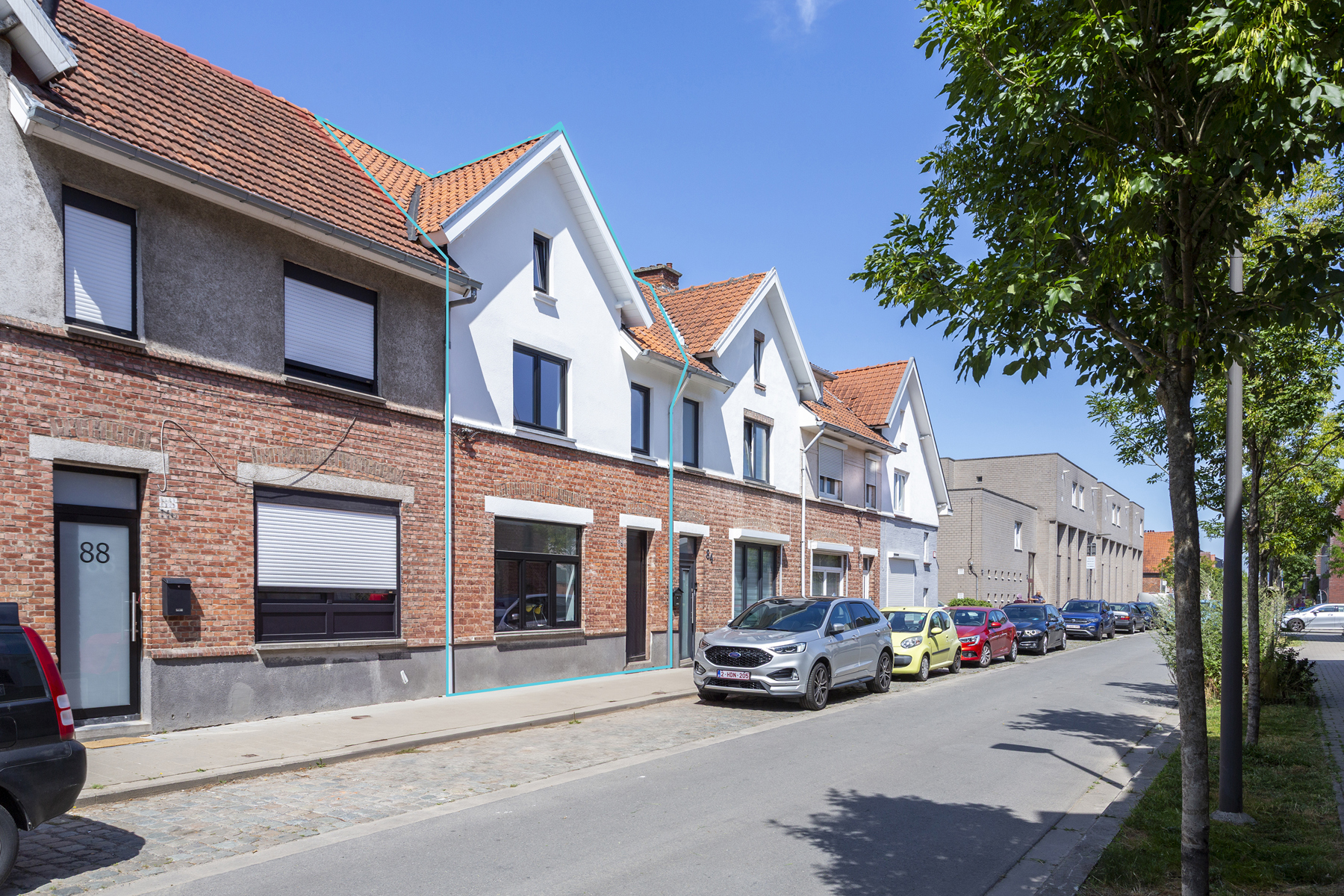 Totaalreno woning met prachtige tuin in een rustige woonwijk - foto 1