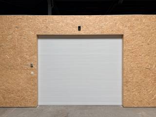 Gelegen aan de ring van Turnhout, opslagruimte van 225m². Privatieve ruimte 180m² à 50€/m²/Y + 45m² deel in de gemeenschappelijke ruimte...