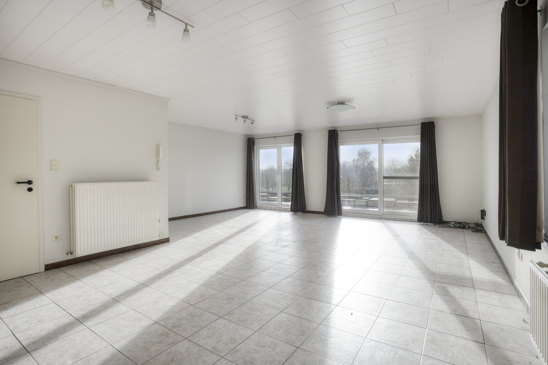 Ruim en lichtrijk appartement (130 m²) met 2 slaapkamers te landen! - foto 2