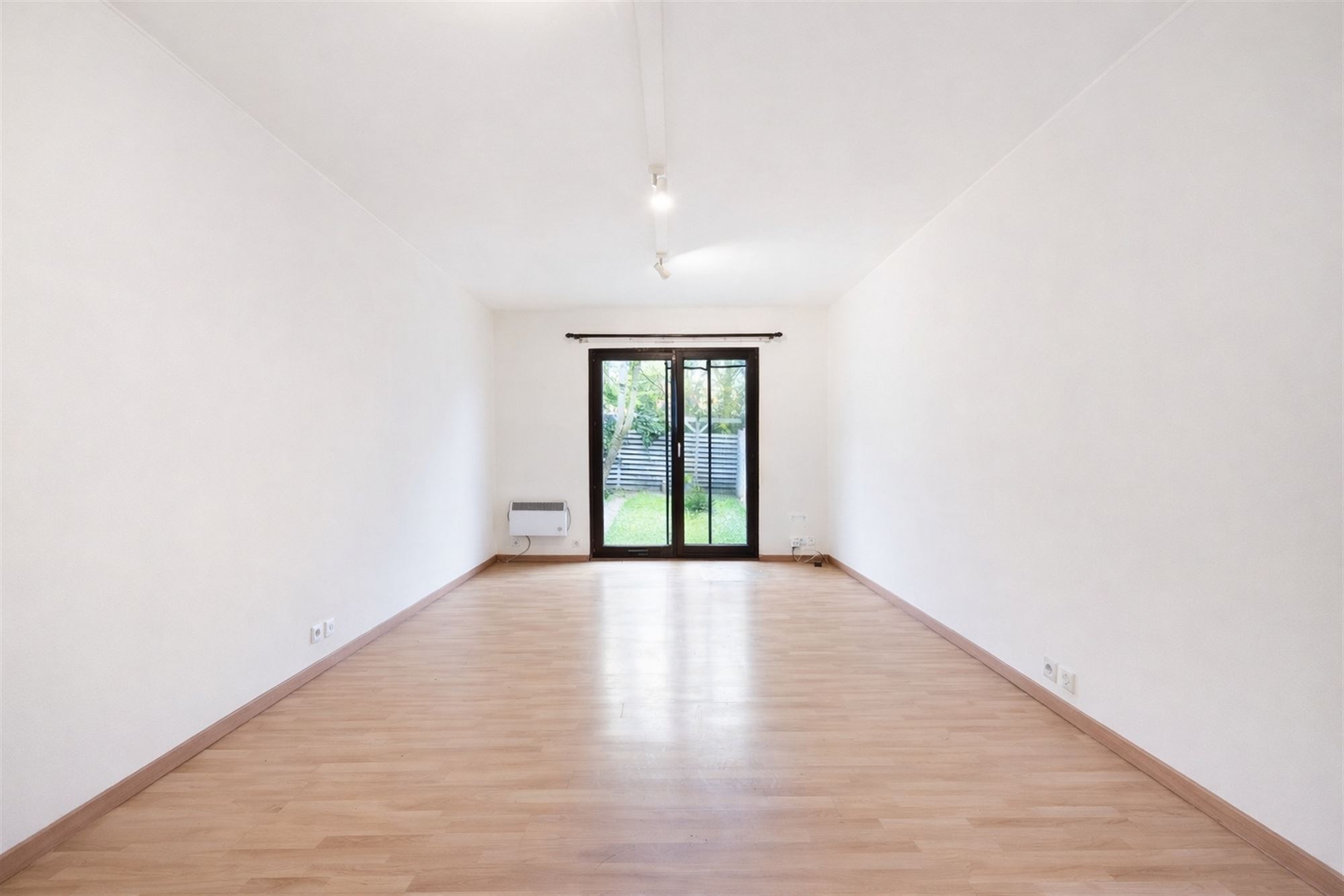 Gelijkvloerse studio met tuin (50m²) vlakbij centrum Wilrijk - foto 4