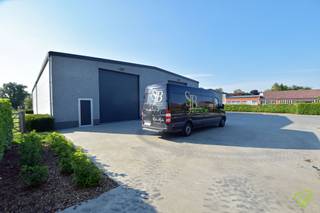 Commercial à louer à Saint-Laurent