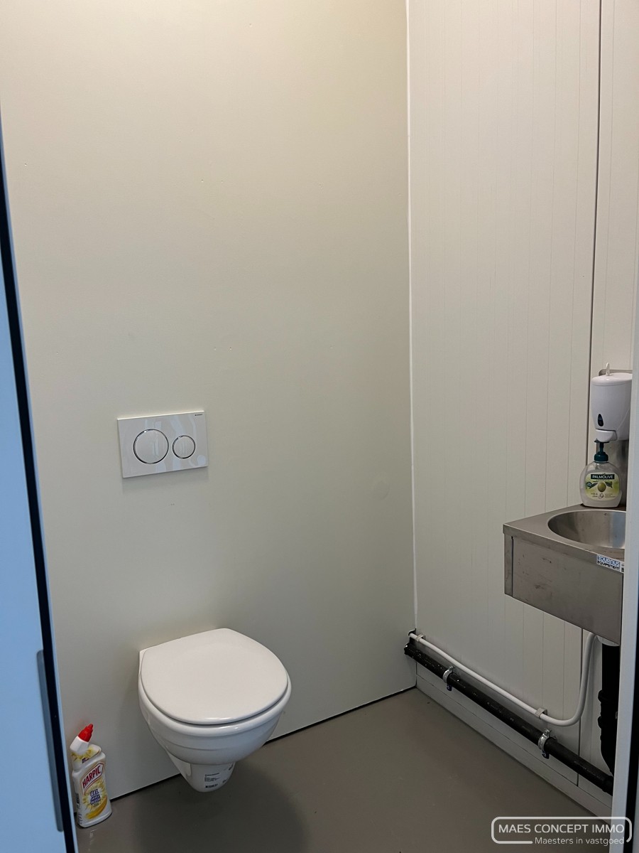 Ingericht magazijn te huur voor bereiding van voedsel in Wielsbeke - foto 5