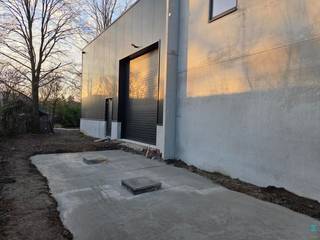 Opslagruimte van 212m²Deze open opslagruimte van 212m² biedt een ideale oplossing voor bedrijven of kleine zelfstandigen die op zoek zijn naar een...