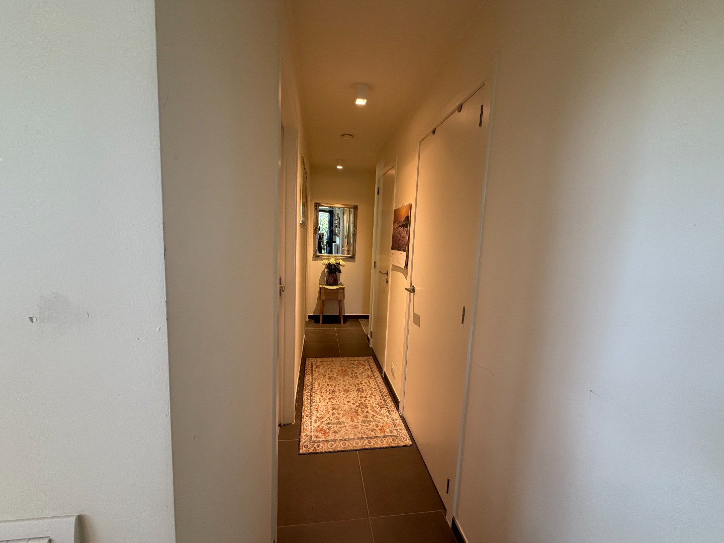 Appartement met 2 slaapkamers, terras en ondergrondse staanplaats - foto 5