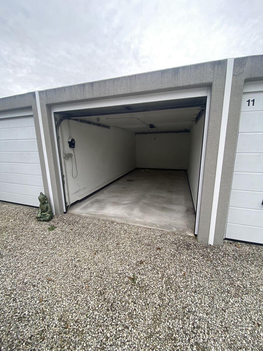 Ruime Garagebox in centrum van Oostkamp - foto 2