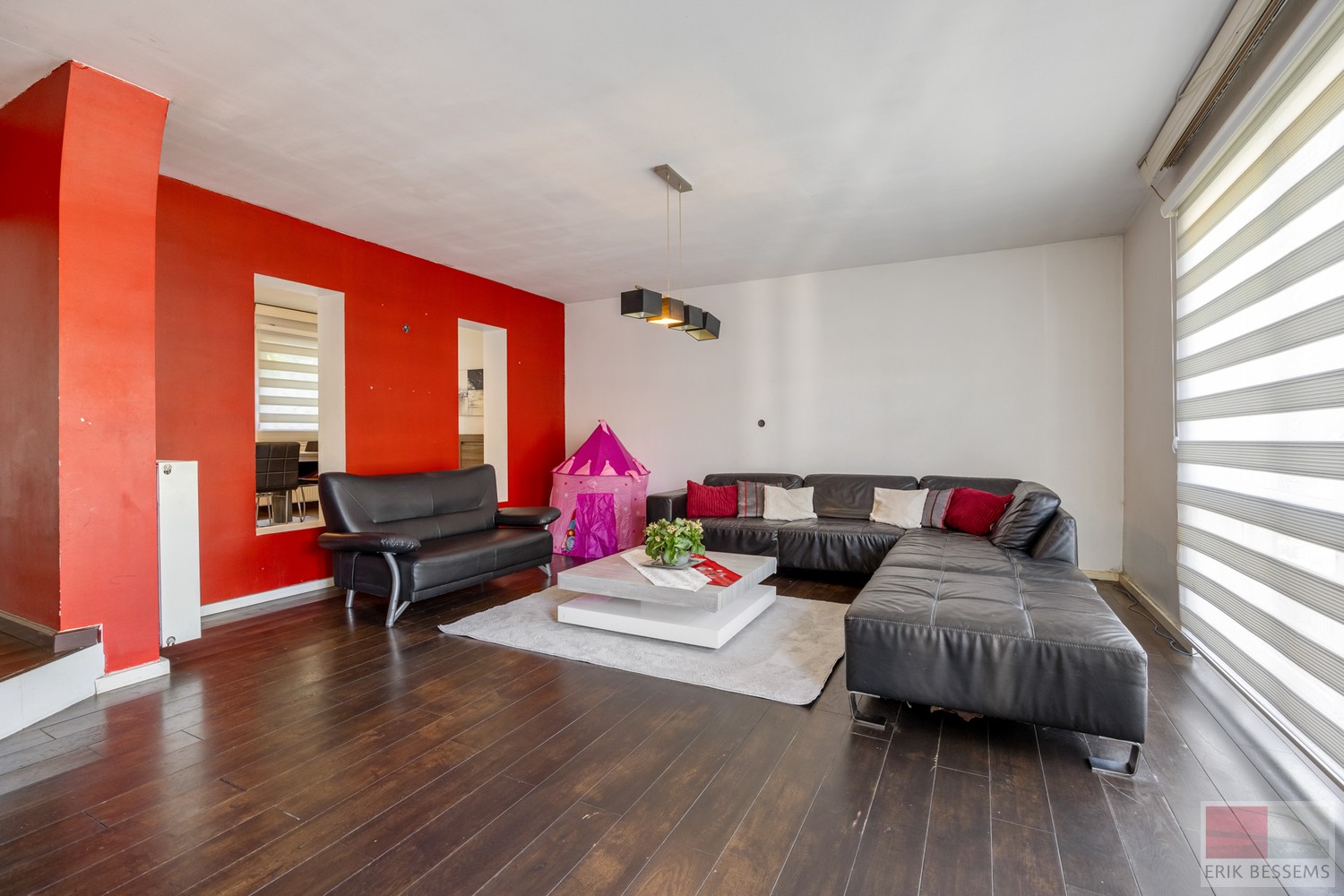 Op te frissen, vrijstaande woning met veel potentieel op royaal perceel van 1080 m², deze te moderniseren woning combineert een bewoonbare oppervlakte van 199 m² - foto 5