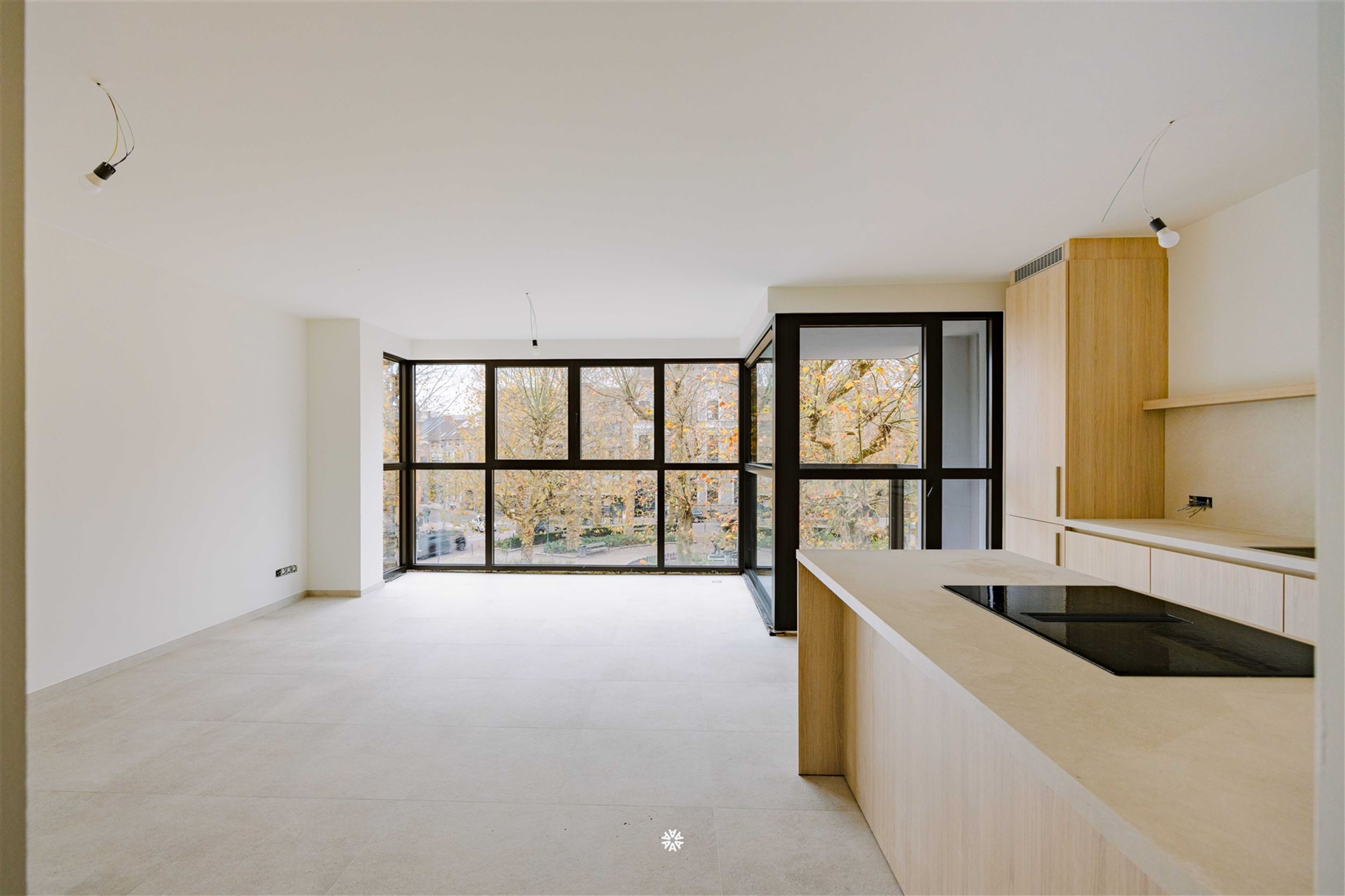 Knap gerenoveerd appartement op het Regentieplein in Sint-Niklaas - foto 4