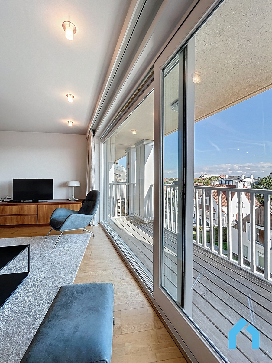 Licht, luxe en ligging — uniek appartement te huur! - photo 2