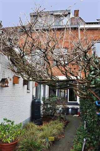 Welkom in deze charmante woning gelegen nabij het centrum van Ekeren, een fijne plek voor wie op zoek is naar comfort en gezelligheid. Dit pand...