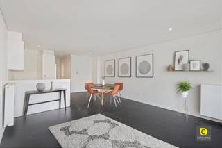 GELIJKVLOERS APPARTEMENT MET TUIN OP CENTRALE LOCATIE IN MORTSEL!DROOMT U VAN EEN LICHTRIJK, MODERN APPARTEMENT MET EEN PRIVÉTUIN EN TERRAS? DAN IS...