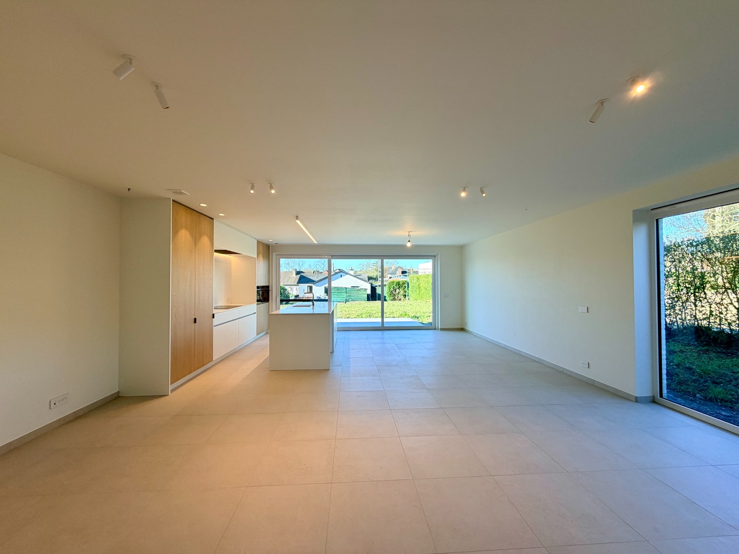 Recente nieuwbouwwoning in centrum Tielt! - foto 4