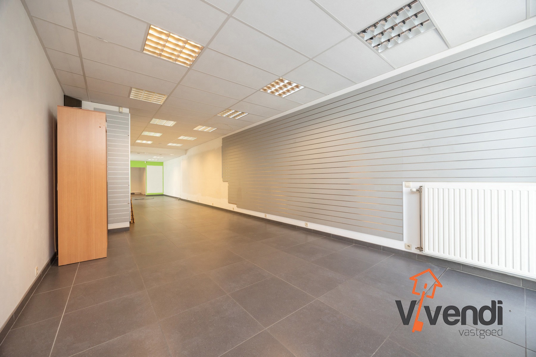 Ruime winkel/kantoor pal in het centrum. - foto 5