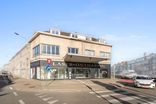 Te koop: ruim open handelspand aan de Rooigemlaan in Gent, op een commercieel zeer sterke locatie. Dit handelspand biedt een grote open ruimte,...