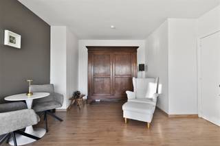 Dans le quartier calme et verdoyant de la Fruithoflaan, dans la résidence « Le Gerlache », nous trouvons cet appartement 1 chambre avec terrasse,...