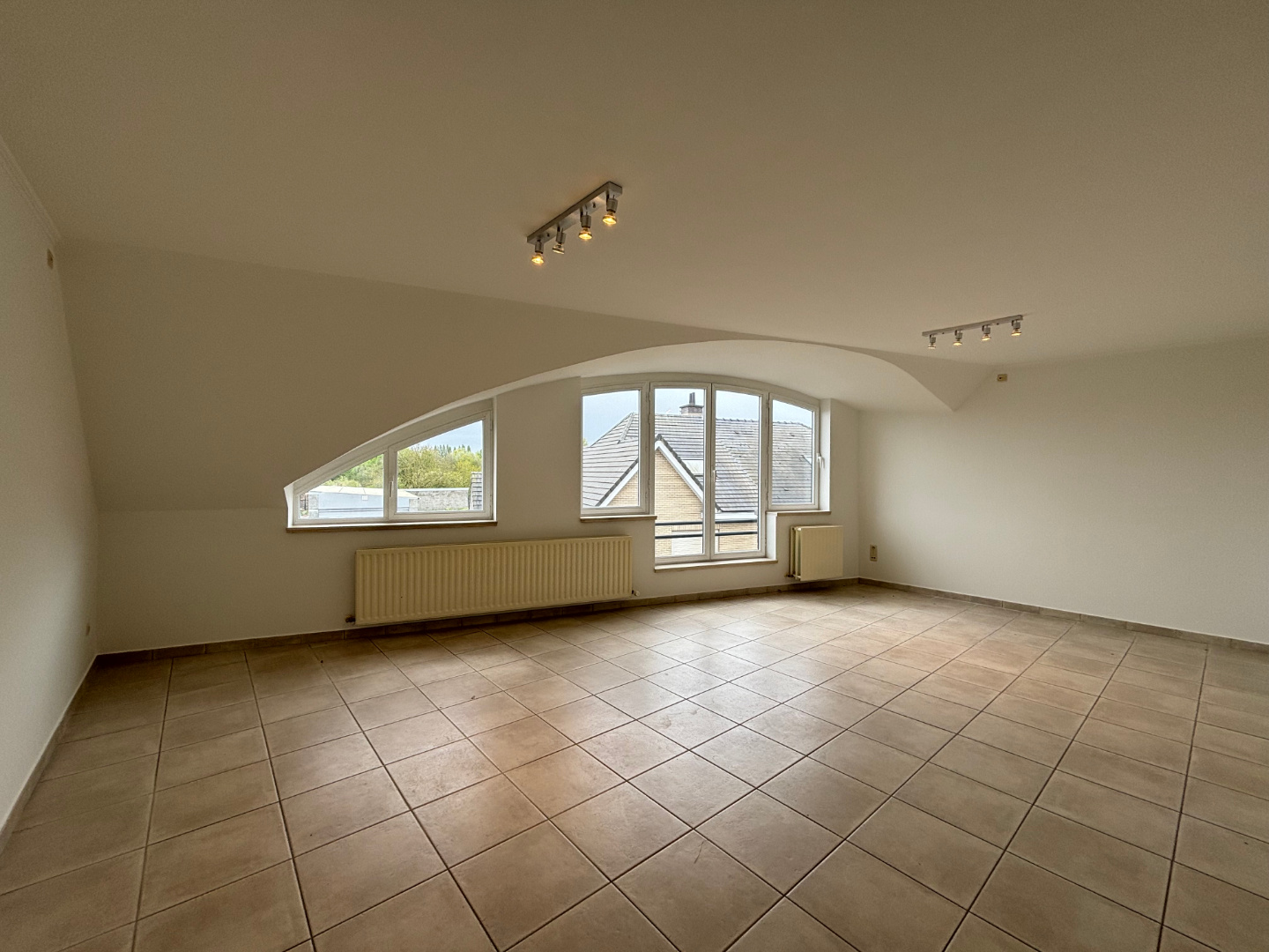 For rent, energy-efficient spacious flat in Brakel - photo 2