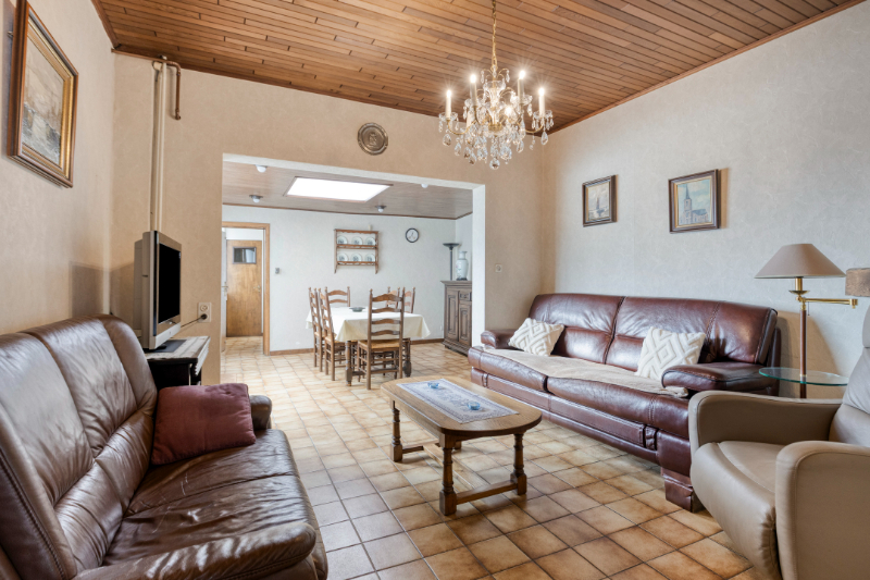 Te renoveren woning met grote tuin en veel potentieel - photo 5