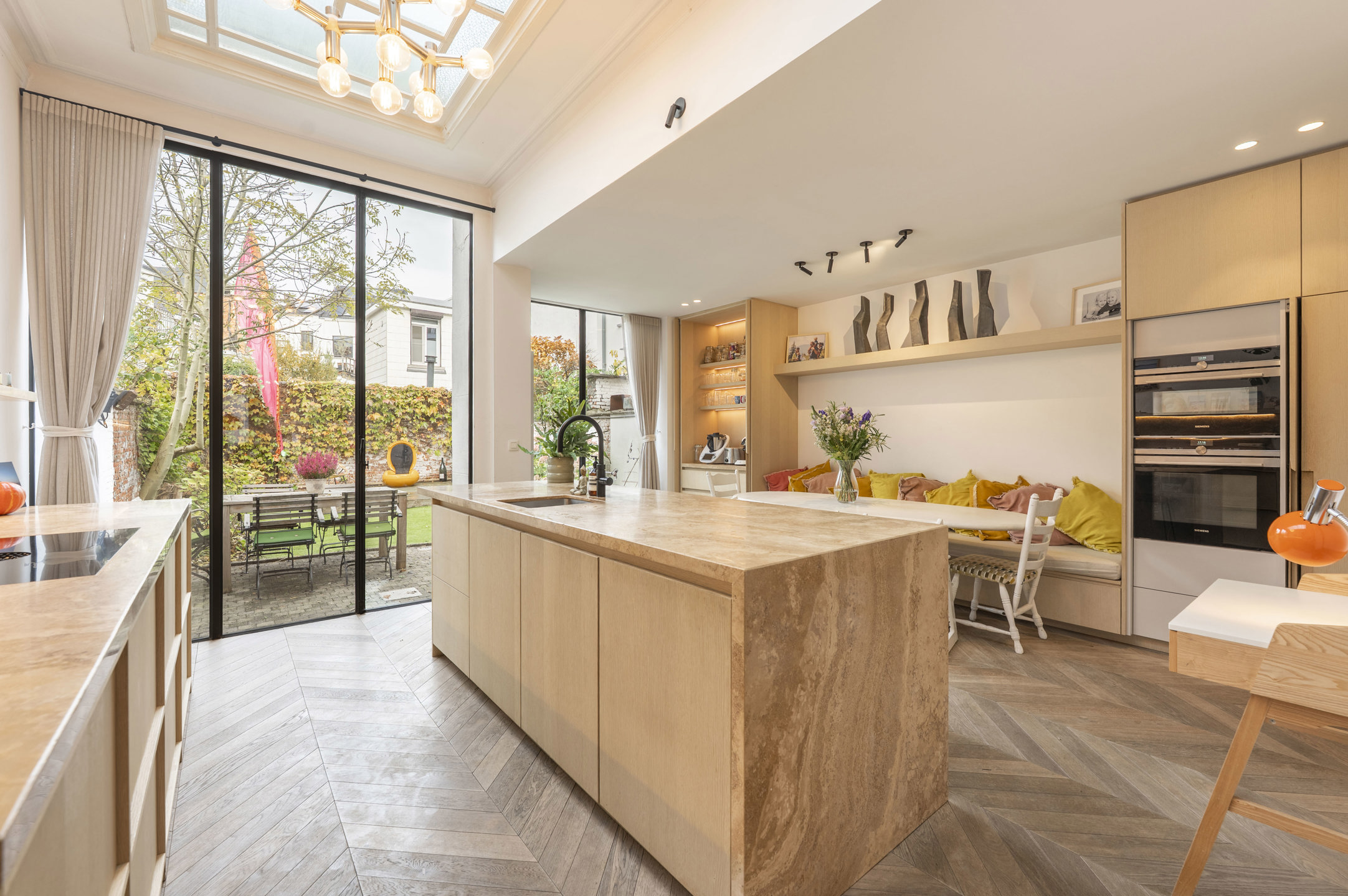 Gerenoveerd herenhuis met tuin aan het hippe Zurenborg - foto 4