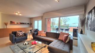 Stijlvol designappartement met twee terrassen in BissegemDit prachtig afgewerkte designappartement op de eerste verdieping combineert een doordachte...