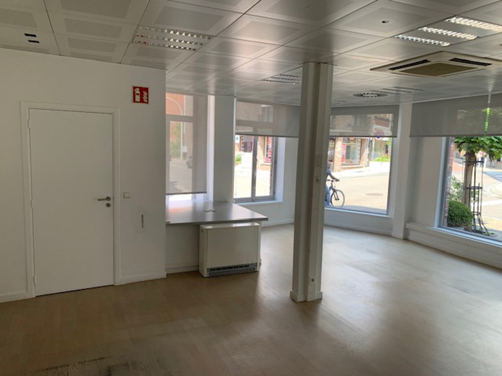 Commercial for rent in Wetteren - photo 5