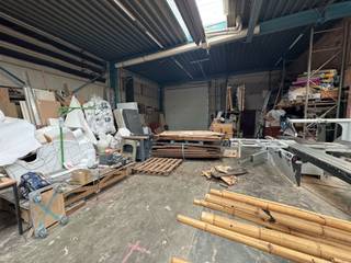 Opslagruimte te huur in Aalst, uitstekend gelegen in het Wijngaardveld. De opslagruimte beschikt over 4-6 meter vrije hoogte,...