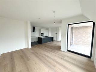 HEDENDAAGS APP. MET 2 SLKS, TERRAS EN PARKING In Temse treffen wij residentie Viridi aan. Het project wordt gekenmerkt door ecologisch wonen in een...