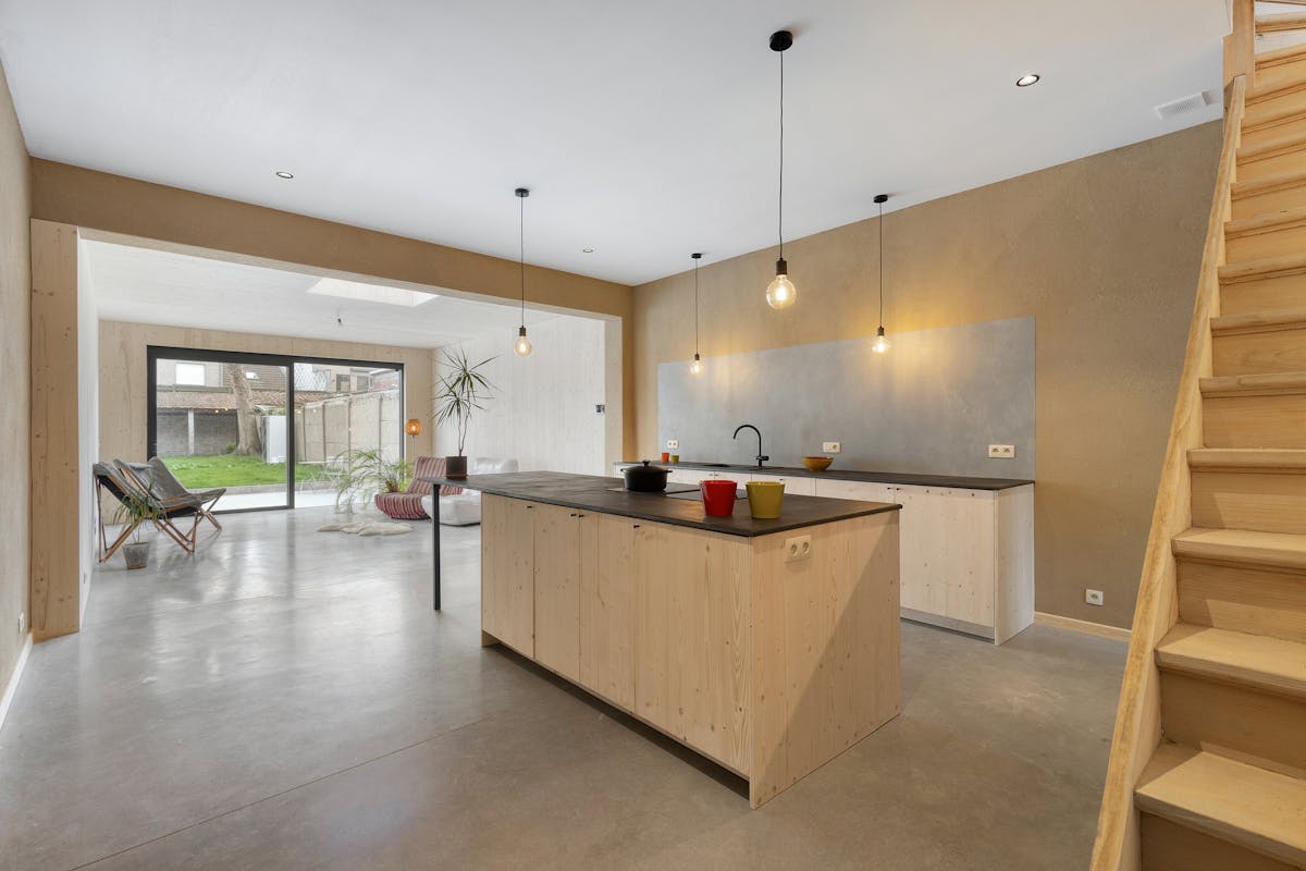 Beautiful fully renovated home for sale - photo 2