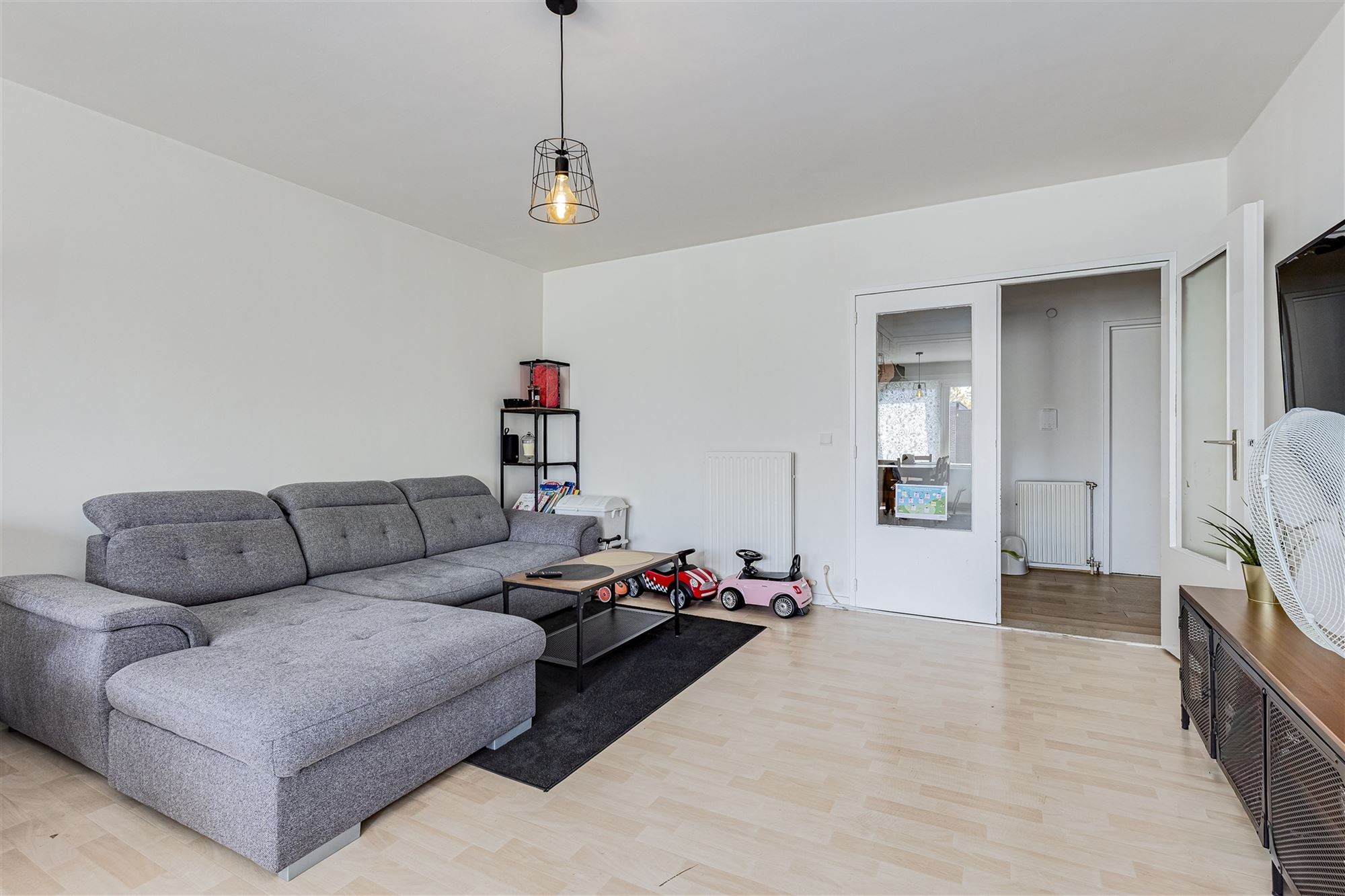 Ruim appartement met 2 slpk + terras te koop in Mortsel - foto 3
