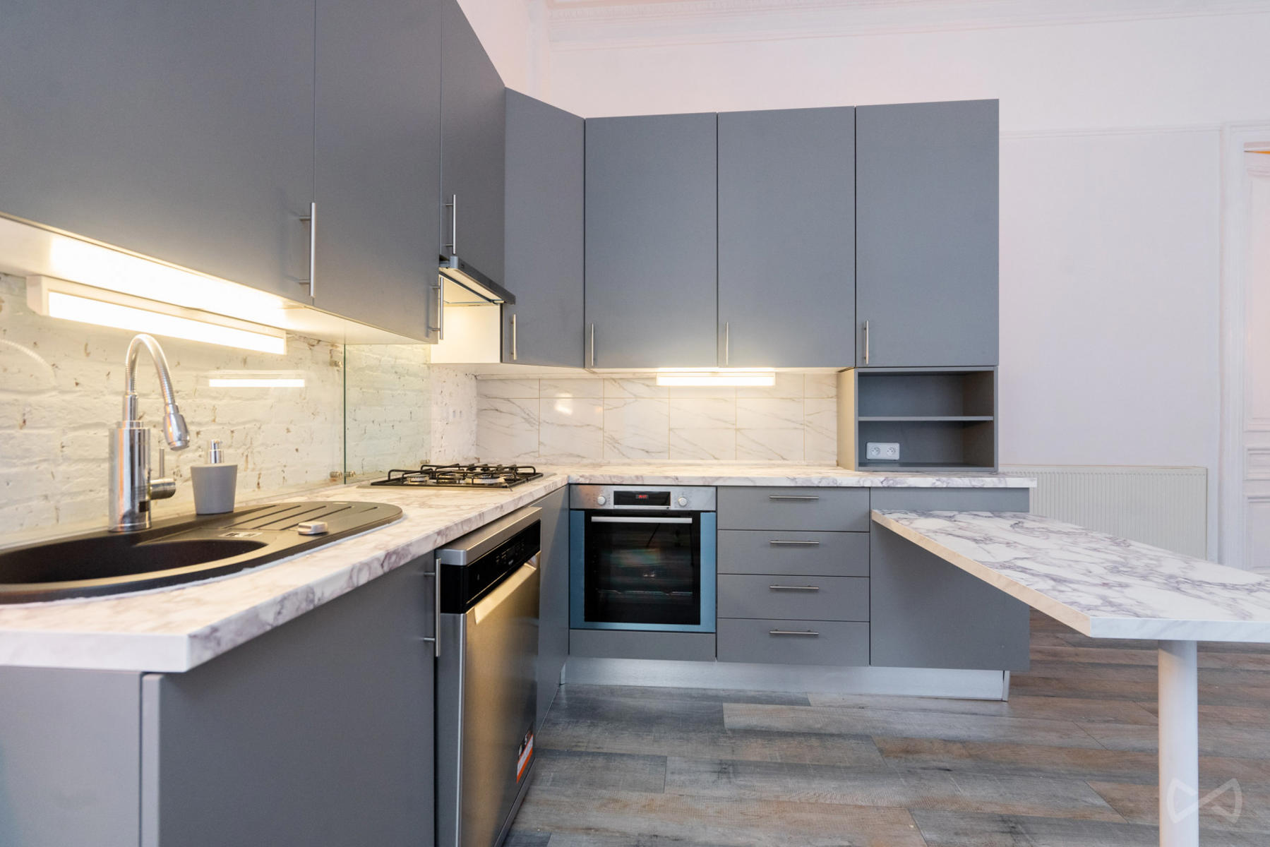 Mooi appartement met balkon – Congresstraat - foto 4