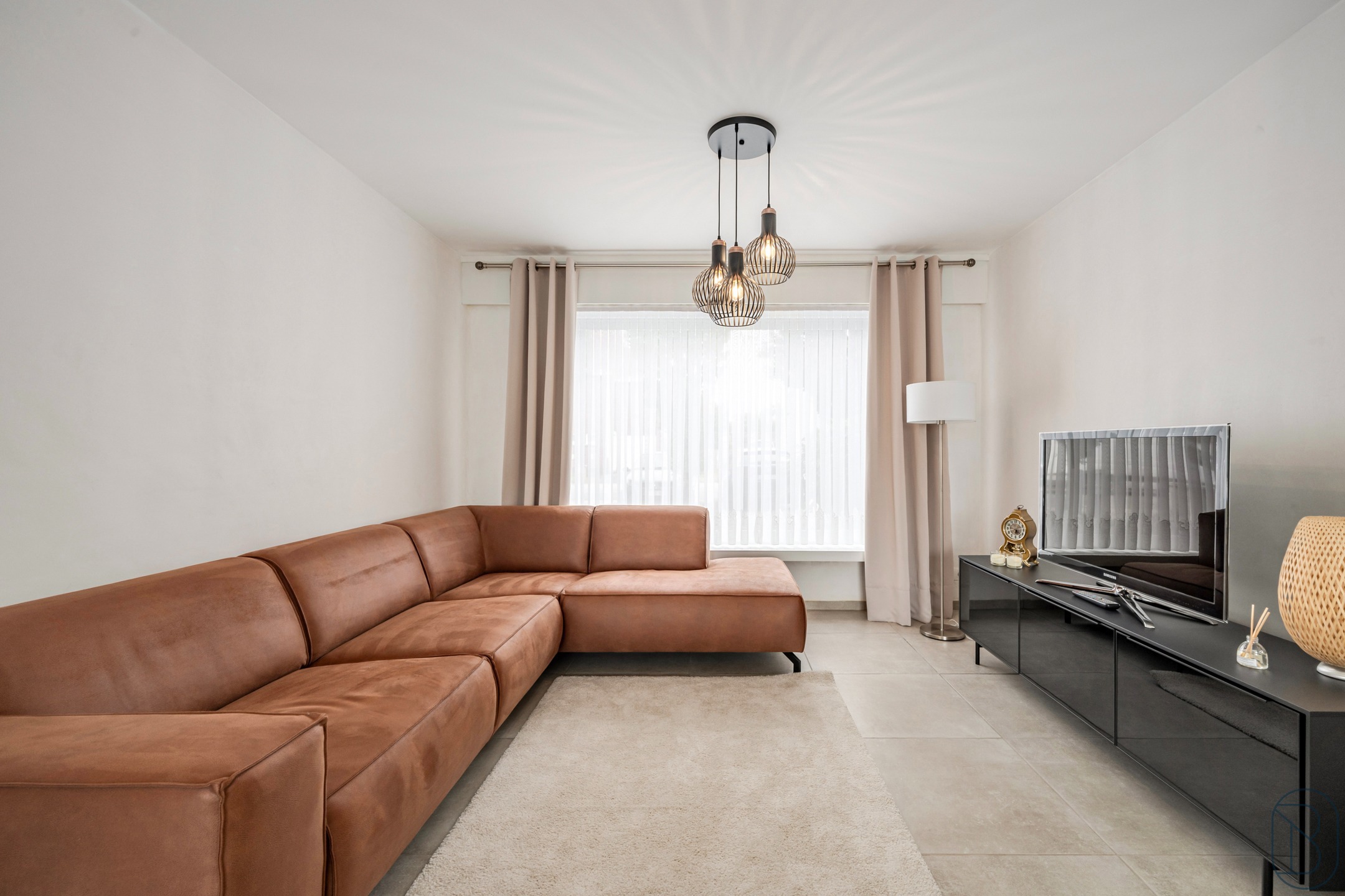 Leuke woning met 3 slk, zonnige tuin en uitweg achteraan. - foto 4